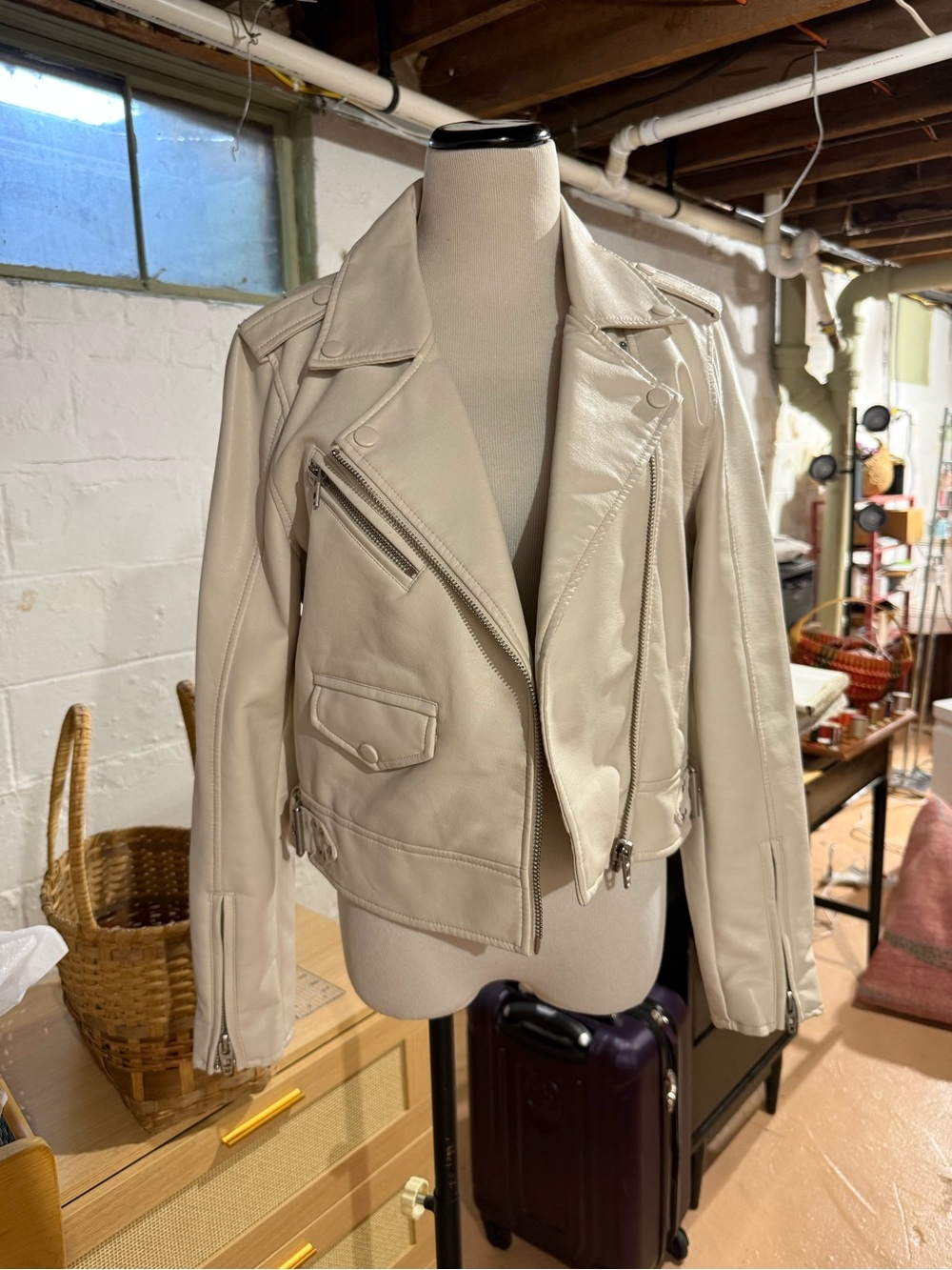 Blank NYC Women's Cream FAUX Leather Moto Jacket L